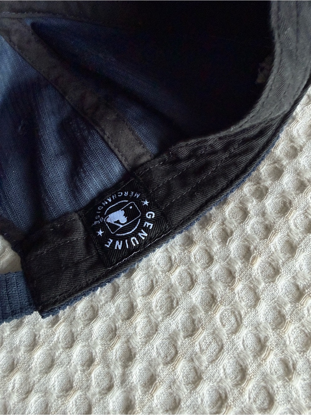 Like new ATL Braves Navy Corduroy Baseball Cap with White 'A' Emblem - Picture 6 of 6
